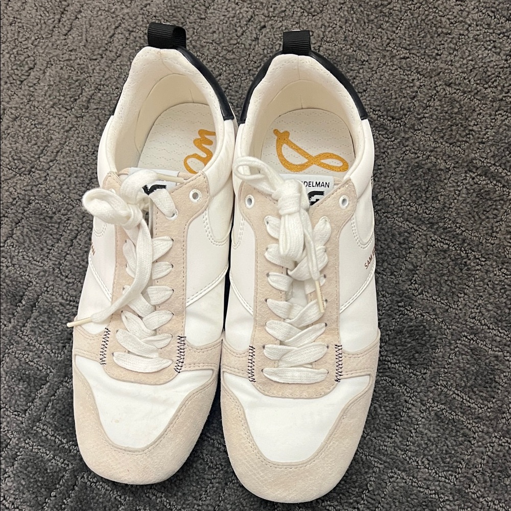 Sam Edelman White & Beige Low-Top Lace-Up Sneakers